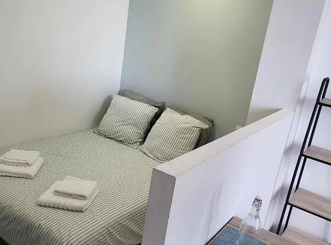 Appartement Canada 1 *